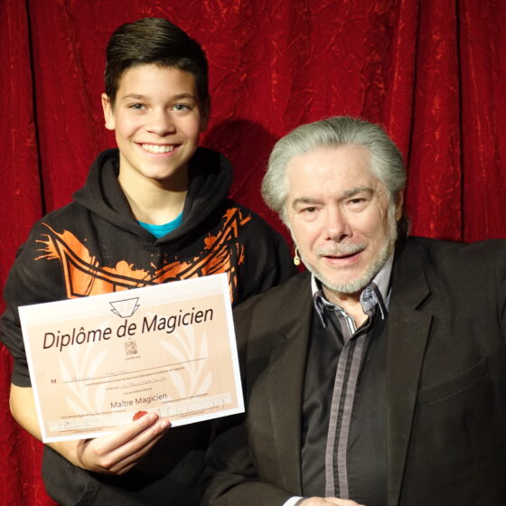 anniversaire d'ado et jeune en magie à Paris