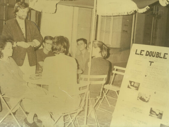 L'histoire du double fond café magie à Paris